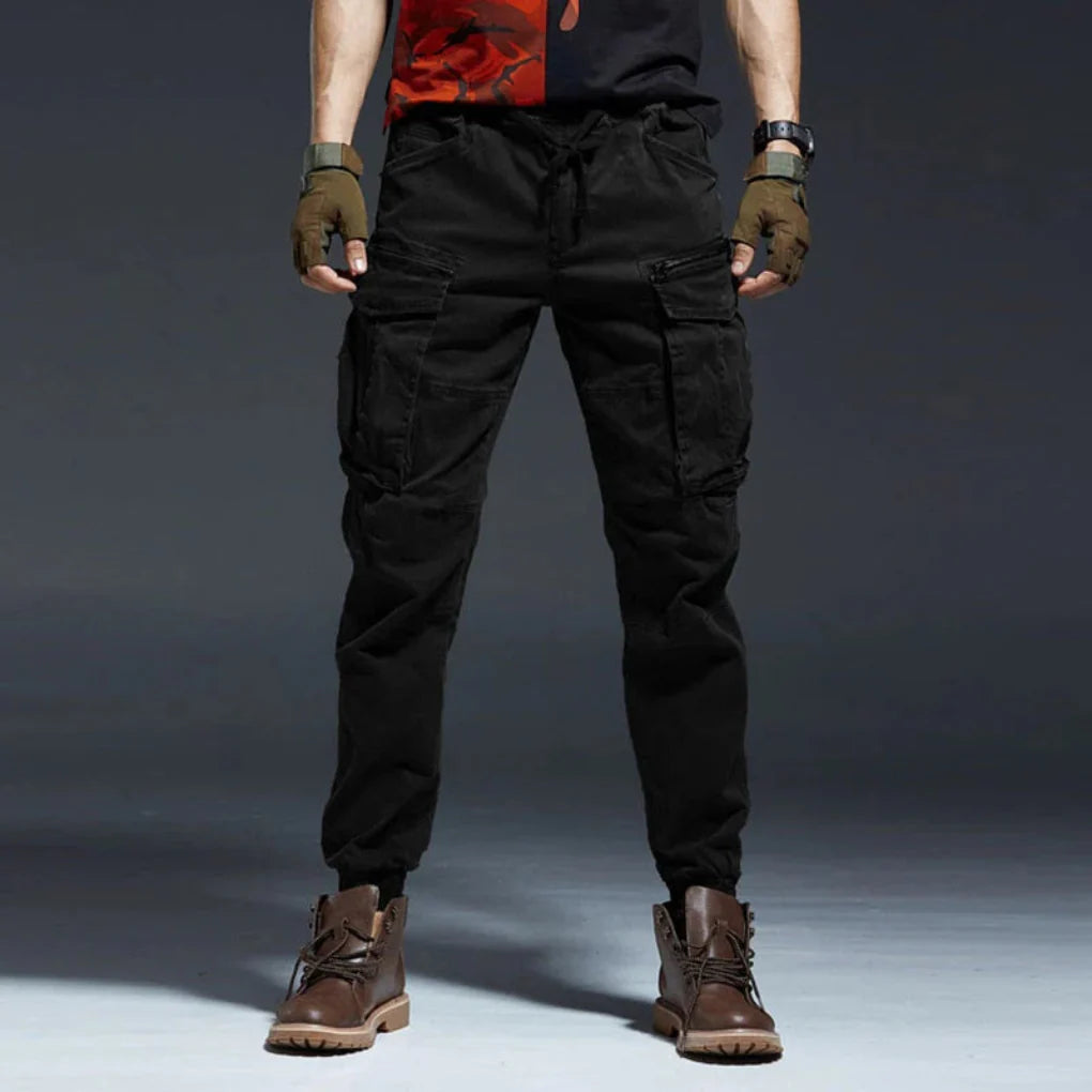 Pantaloni cargo multitasche da uomo
