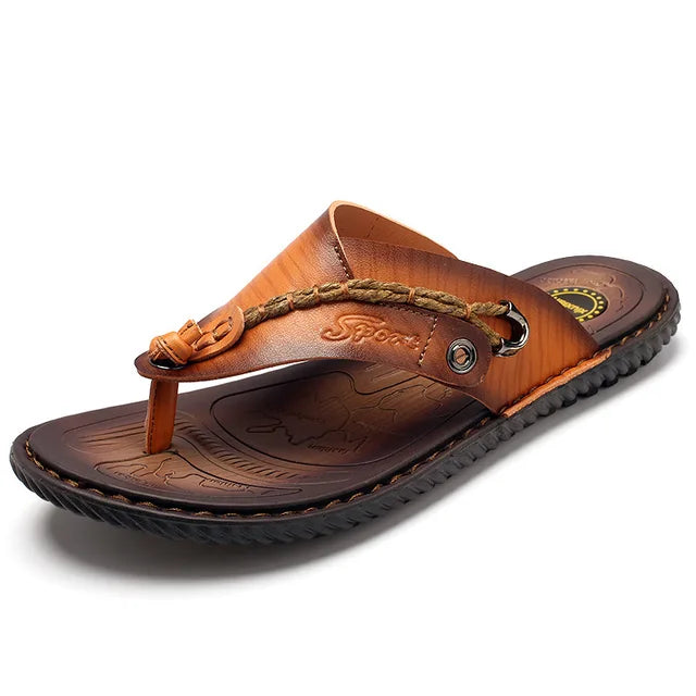 Infradito in pelle da uomo alla moda