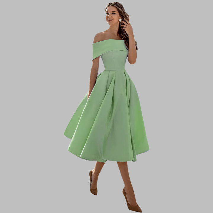 Abito da ballo vintage in raso con spalle scoperte