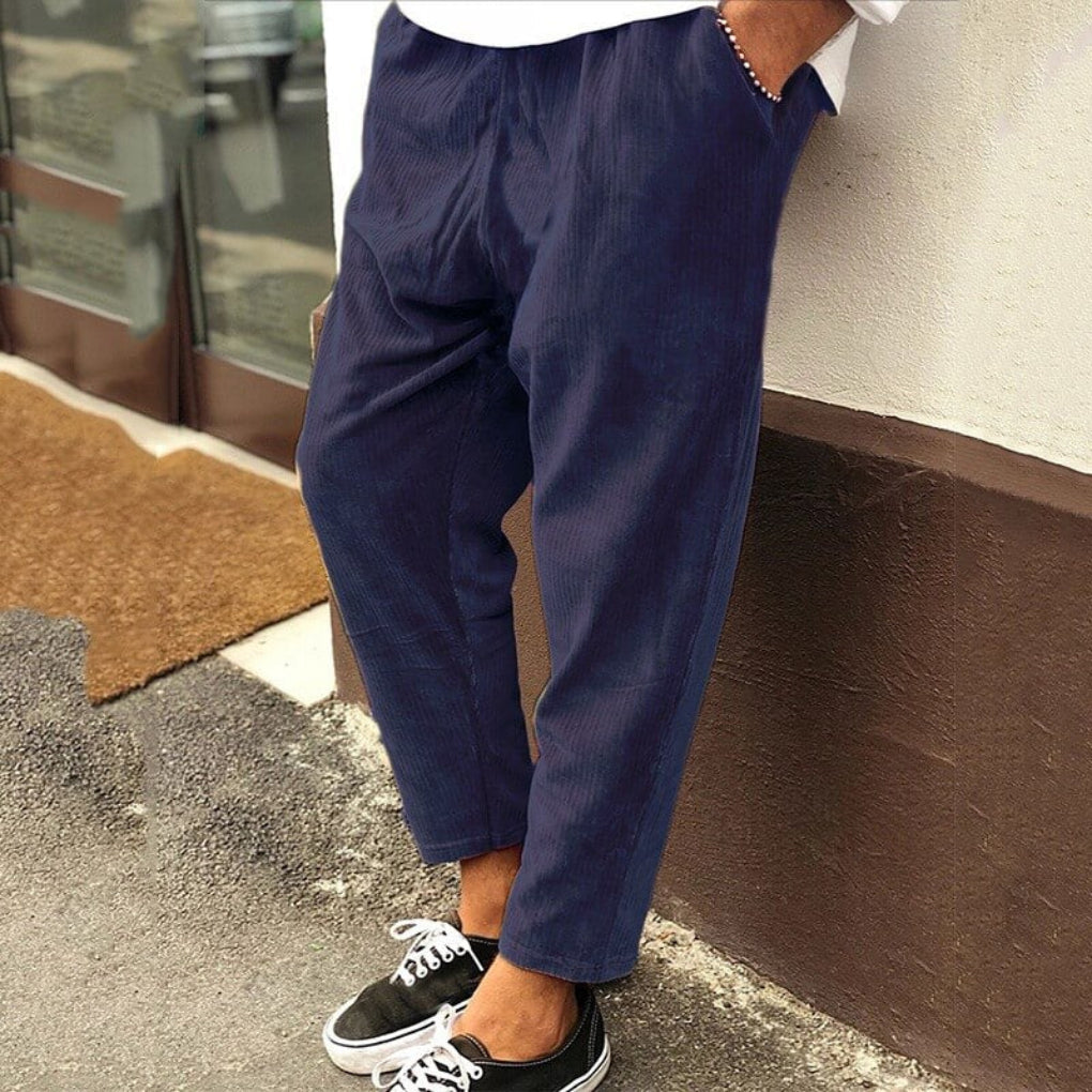 Pantaloni da uomo in velluto a coste dalla vestibilità rilassata