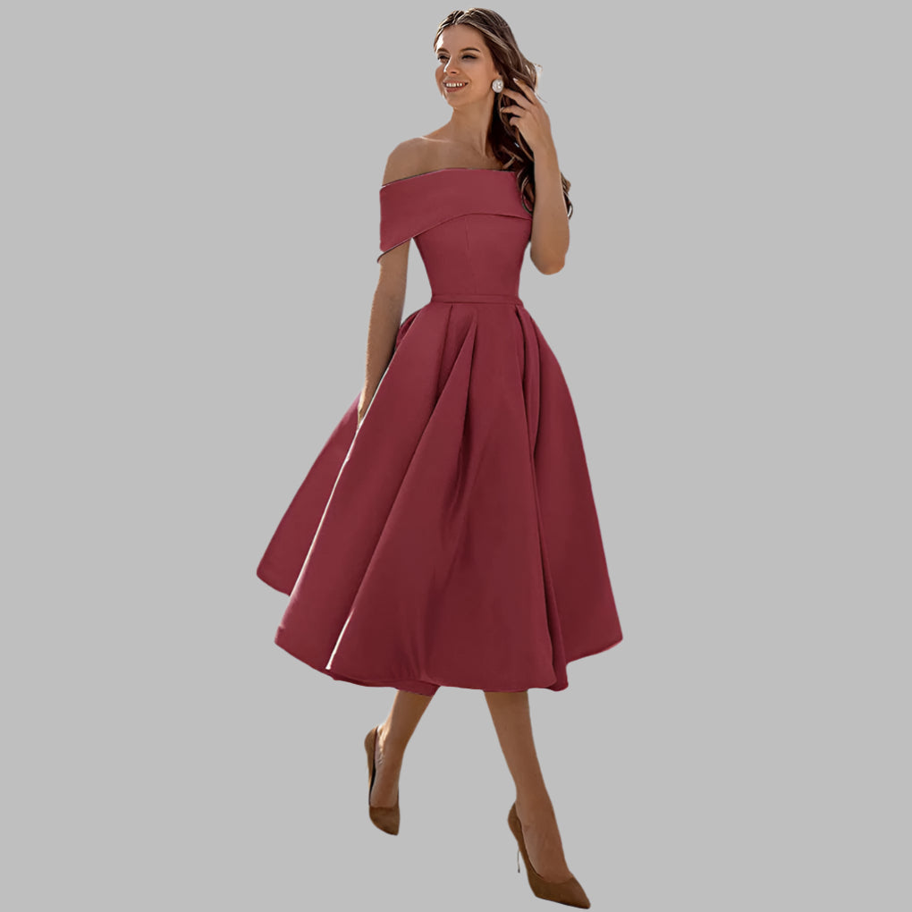 Abito da ballo vintage in raso con spalle scoperte