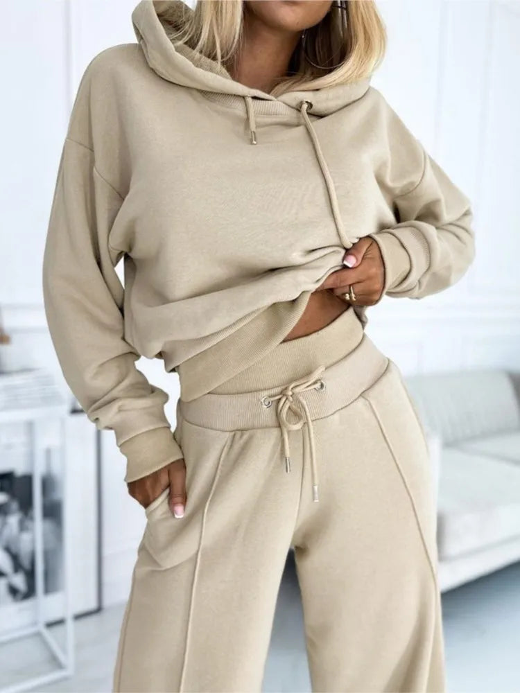 Elegante set da jogging per donna in due pezzi