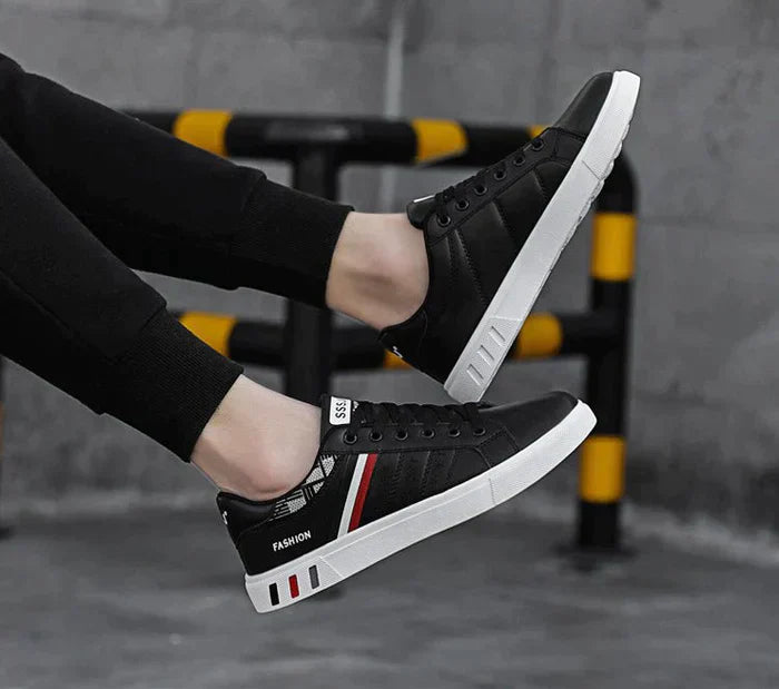 Scarpe da uomo di tendenza con suola elastica