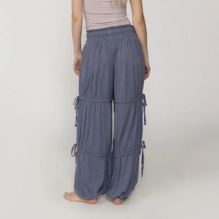 BohoEase - Pantaloni Larghi con Vita Elastica e Look a Strati