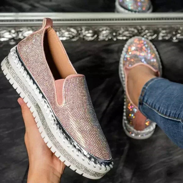 Scarpe slip-on di lusso con dettagli scintillanti per le donne