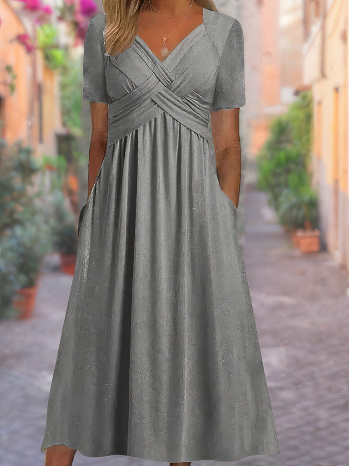 Elegante abito estivo con scollo a V