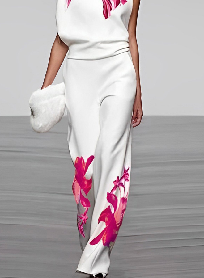 Completo due pezzi da donna con design floreale in grassetto