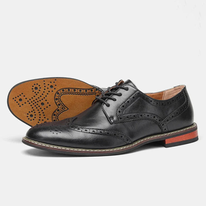 Scarpe stringate Oxford in pelle con punta a coda di rondine