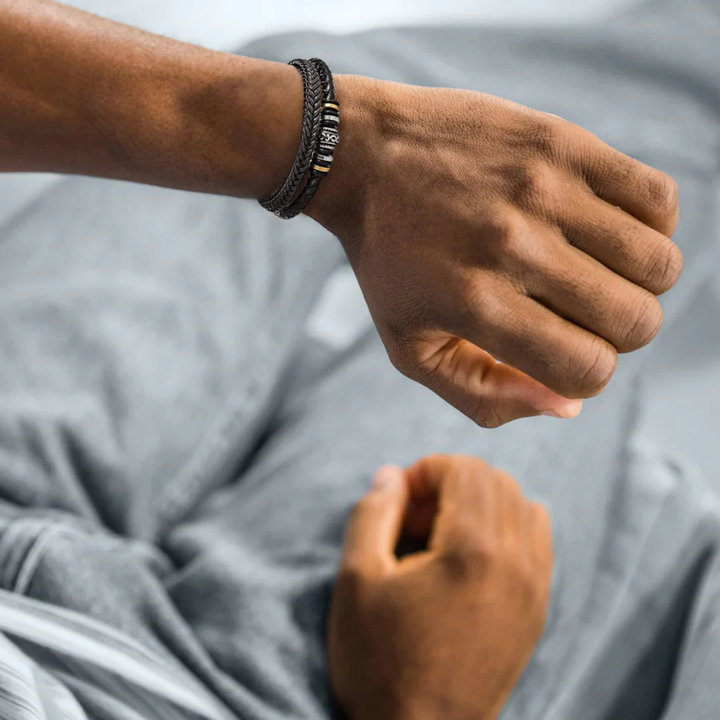 Pulsera para hombre de diseño masculino