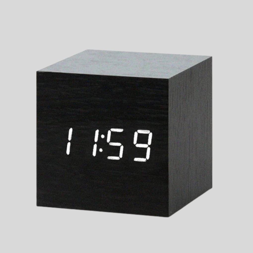 Reloj despertador digital a LED