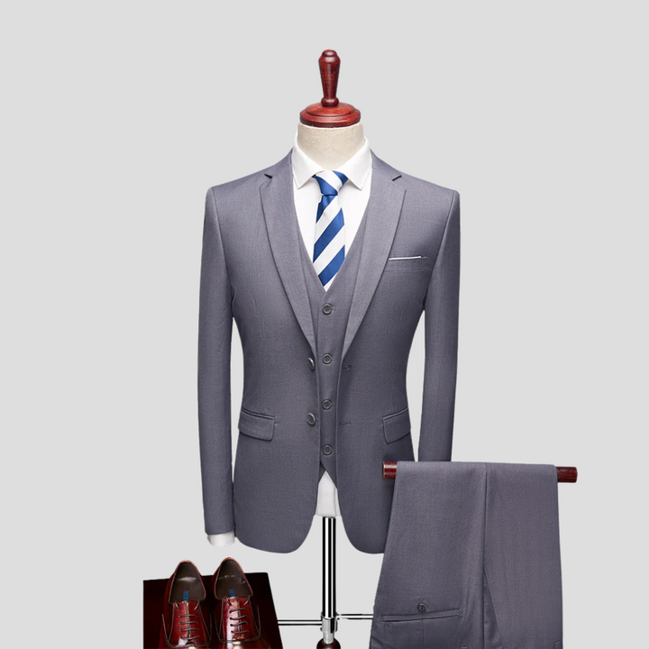 Completo da uomo formale