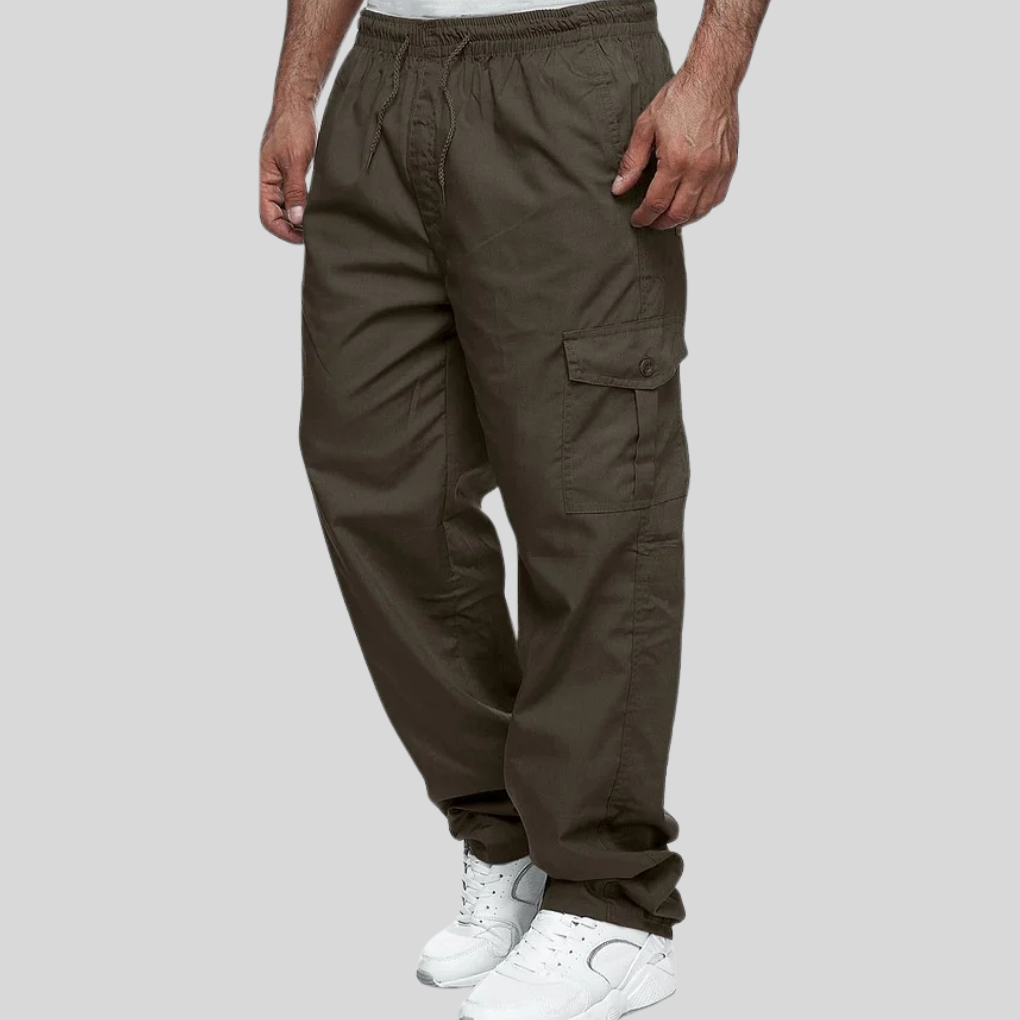 Pantaloni da uomo per attività all'aperto con design multitasche