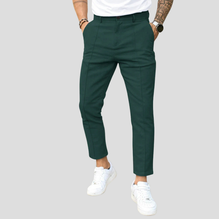 Pantaloni da uomo per il tempo libero: eleganza casual con un fascino quotidiano