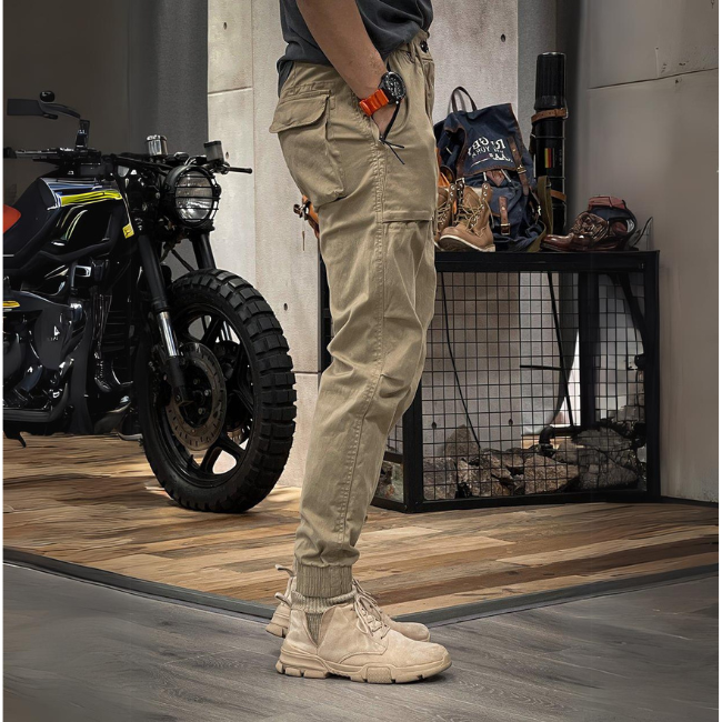 Pantaloni cargo elasticizzati da uomo