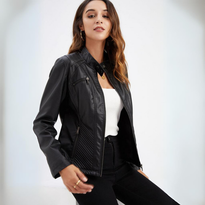 Giacca in Pelle da Donna: Eleganza e Stile per Ogni Occasione