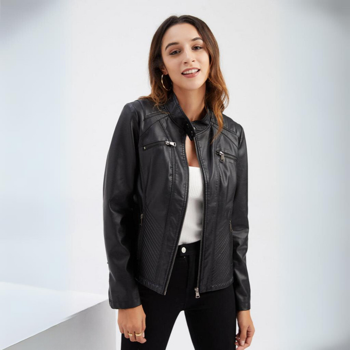 Giacca in Pelle da Donna: Eleganza e Stile per Ogni Occasione