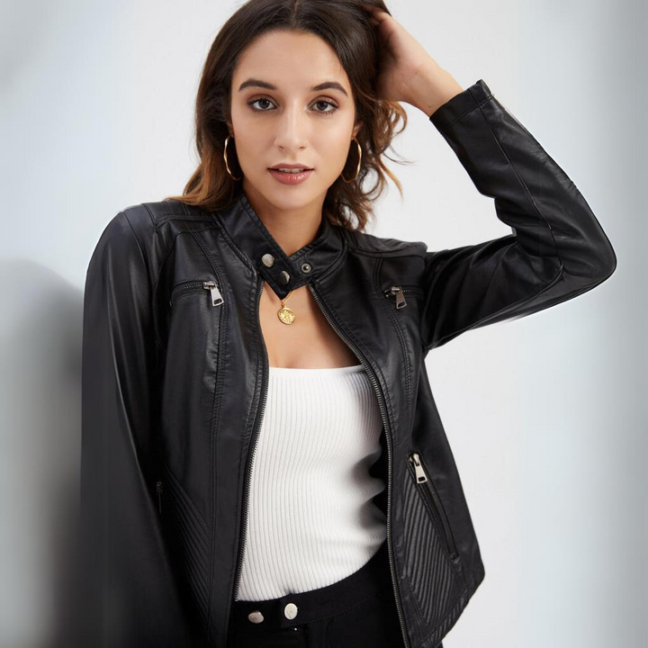 Giacca in Pelle da Donna: Eleganza e Stile per Ogni Occasione