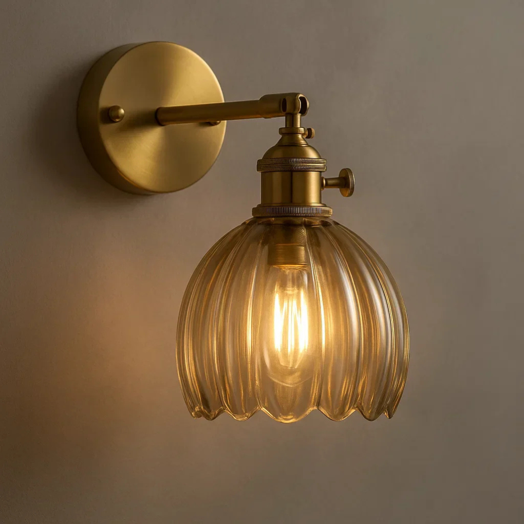 Lampada da parete retrò in vetro a tulipano