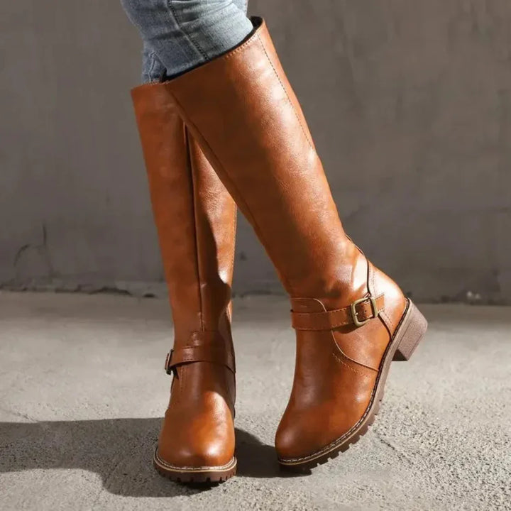 Eleganti stivali in pelle da donna per ogni occasione