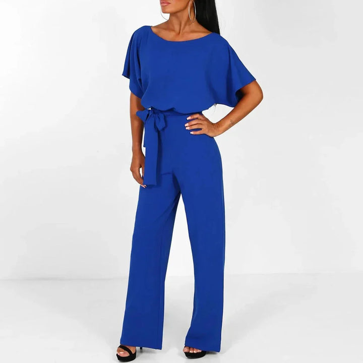 Tuta elegante da donna con vita sottile