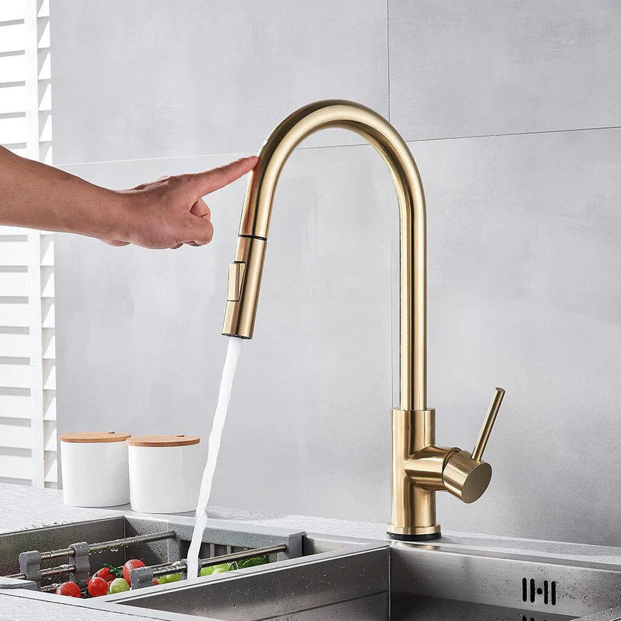 Rubinetto da cucina touchless con sensore di movimento