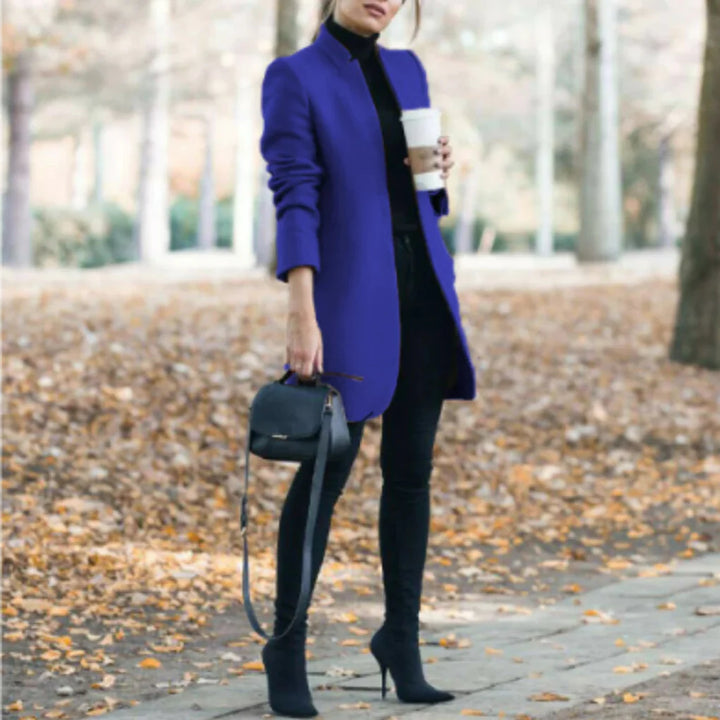 Cappotto invernale da donna con collo alto