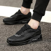Sneakers da uomo con suola alta in pelle bianca