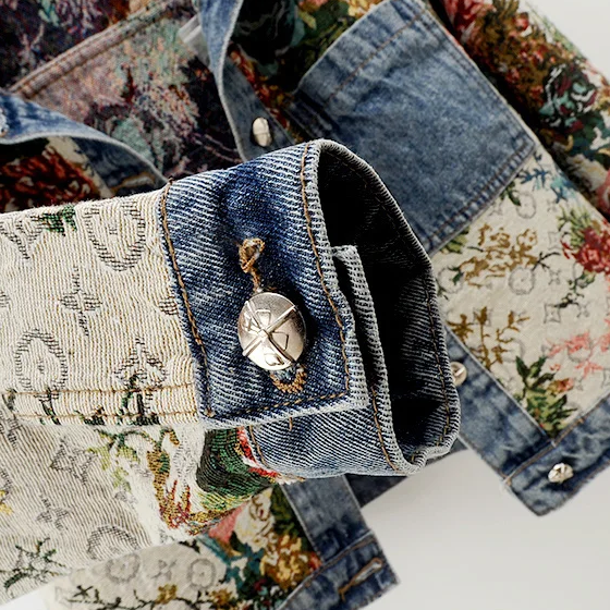 Giacca in denim floreale da donna