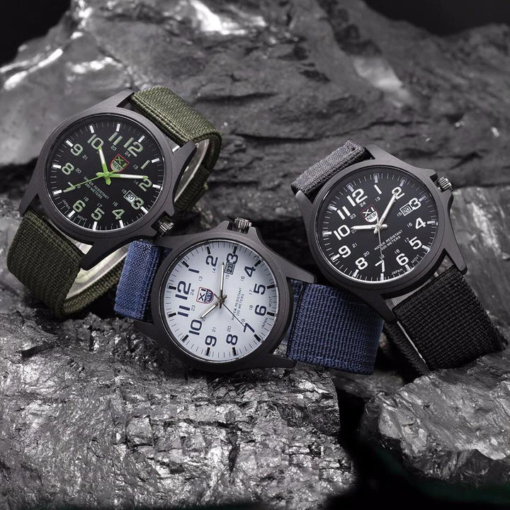 Robusto orologio di stile militare
