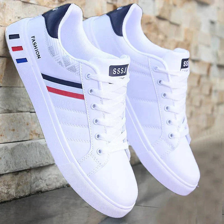 Scarpe da uomo di tendenza con suola elastica