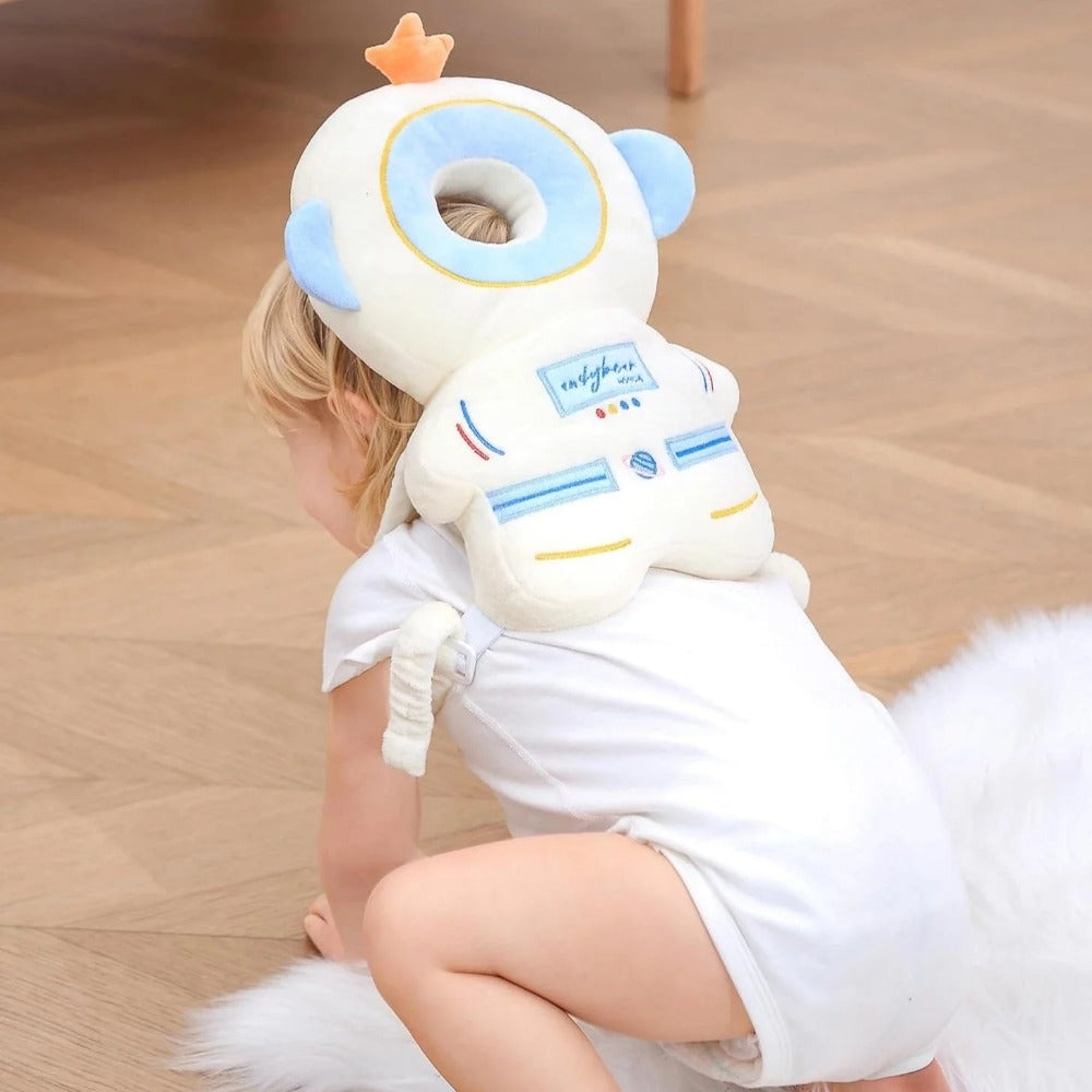 Protezione per la testa e il collo del bambino allegro