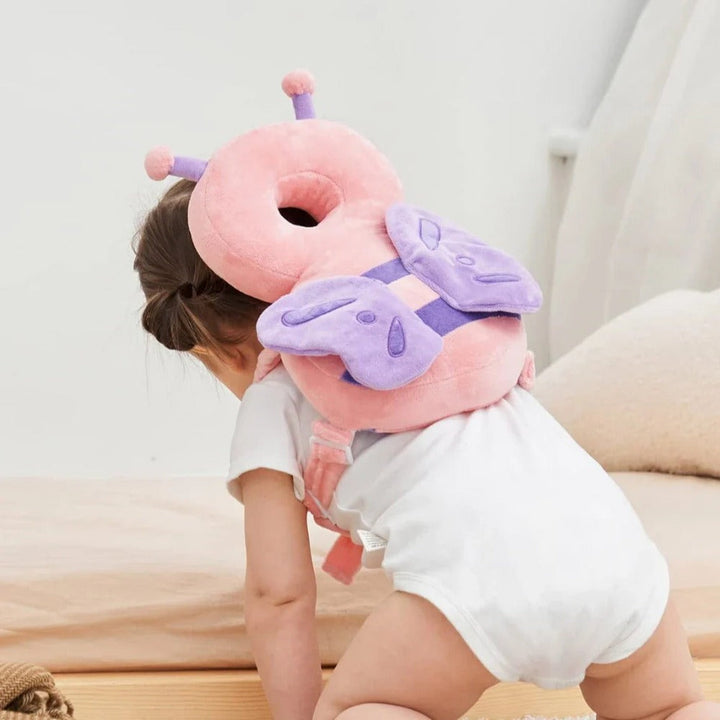 Protezione per la testa e il collo del bambino allegro