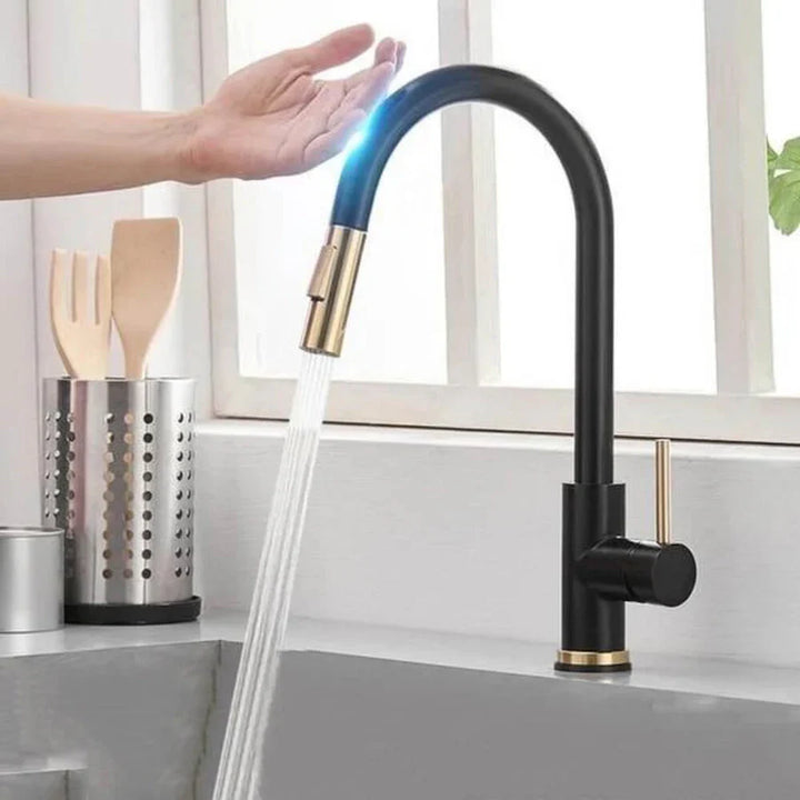 Rubinetto da cucina touchless con sensore di movimento
