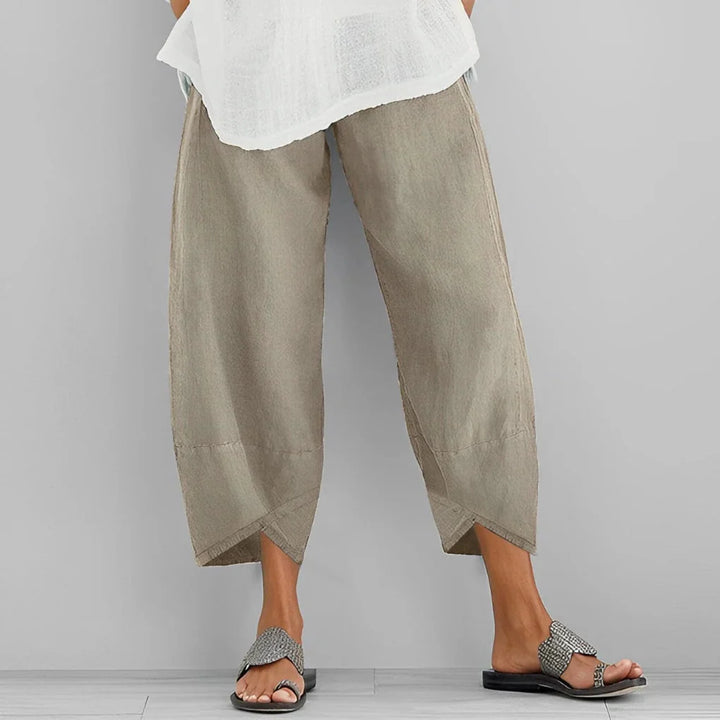 Eleganti pantaloni in raso a gamba larga