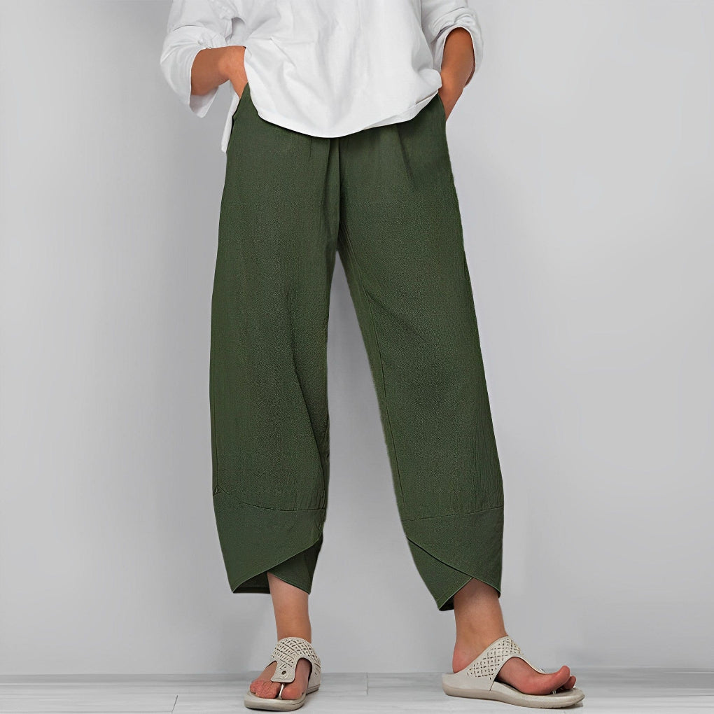 Eleganti pantaloni in raso a gamba larga