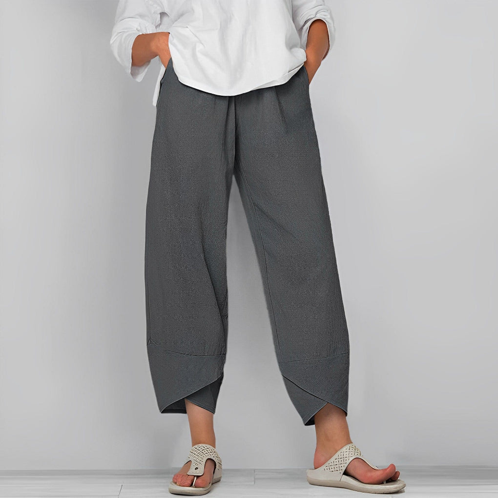 Eleganti pantaloni in raso a gamba larga